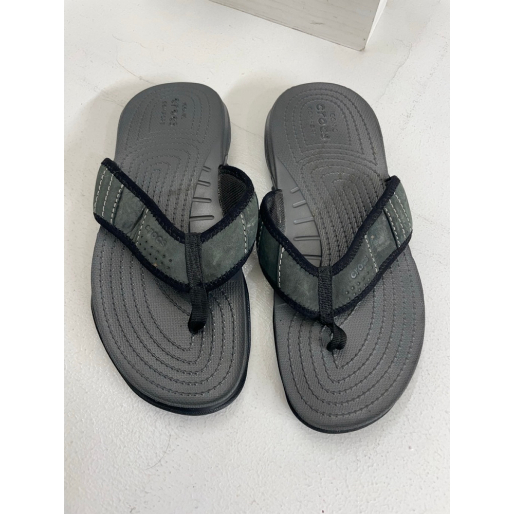 Men's Crocs Gray & Black Flip-Flops